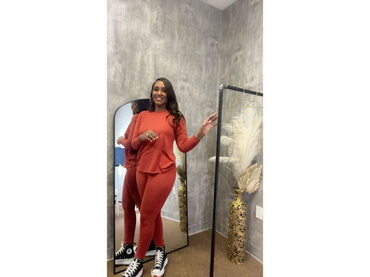 Essentials Girl Rust